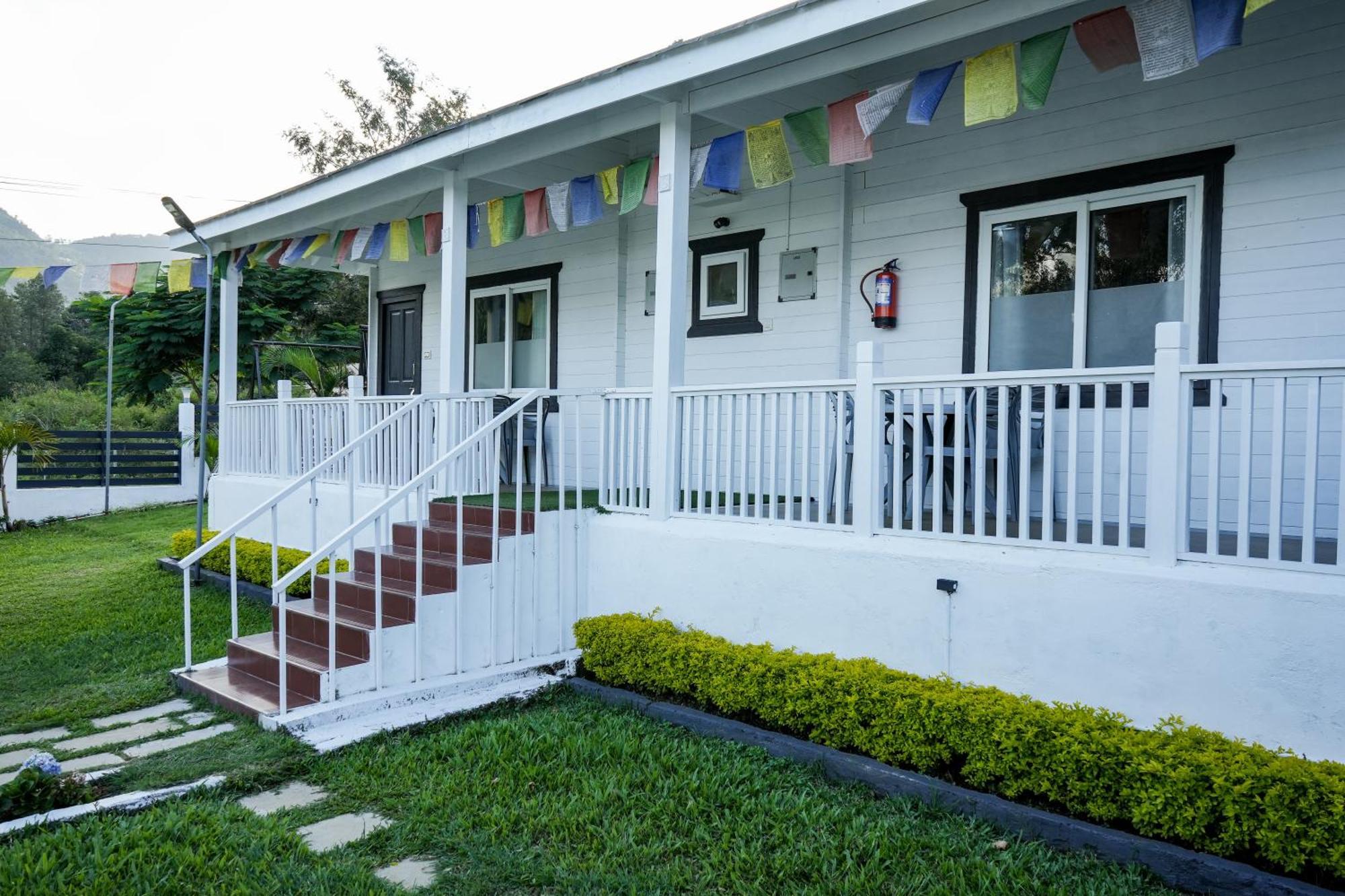 The Door To Nirvana Cottages Coonoor Exterior photo